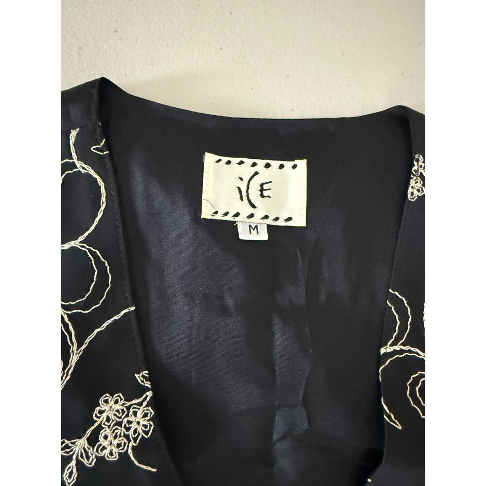 Women's Vintage Black White Satin Embroidered Button-front vest Medium Holiday - Picture 2 of 6